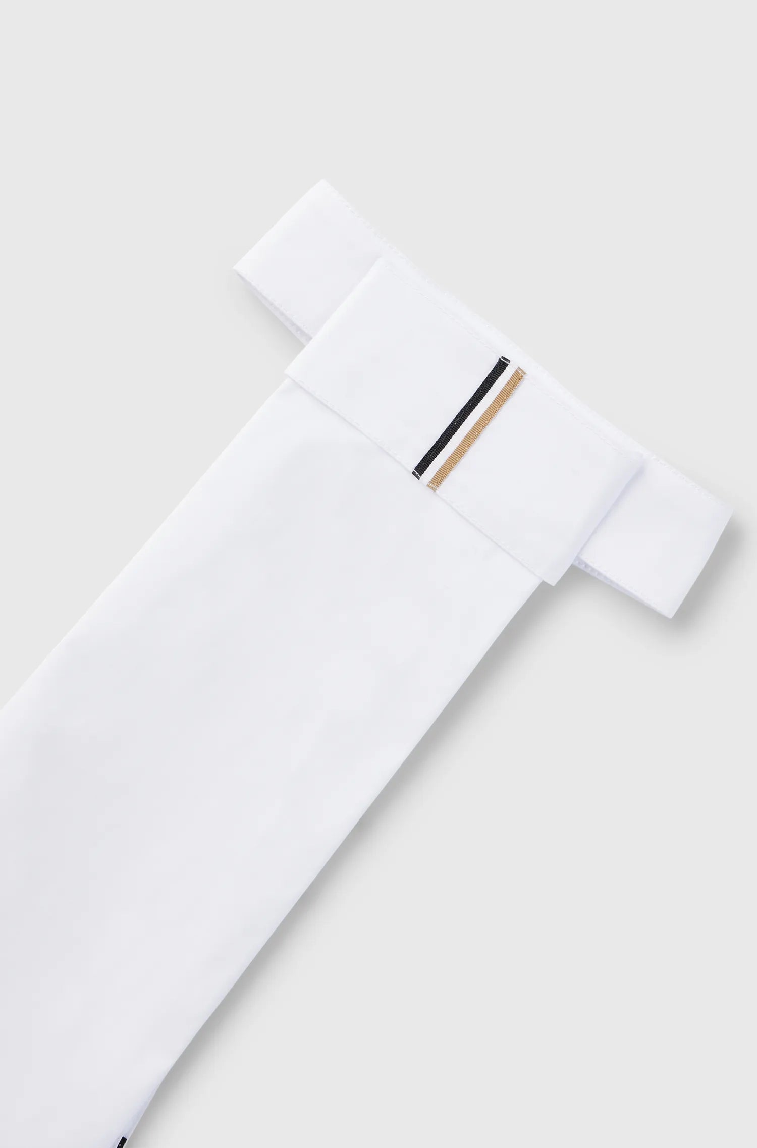 Plastron Signature White