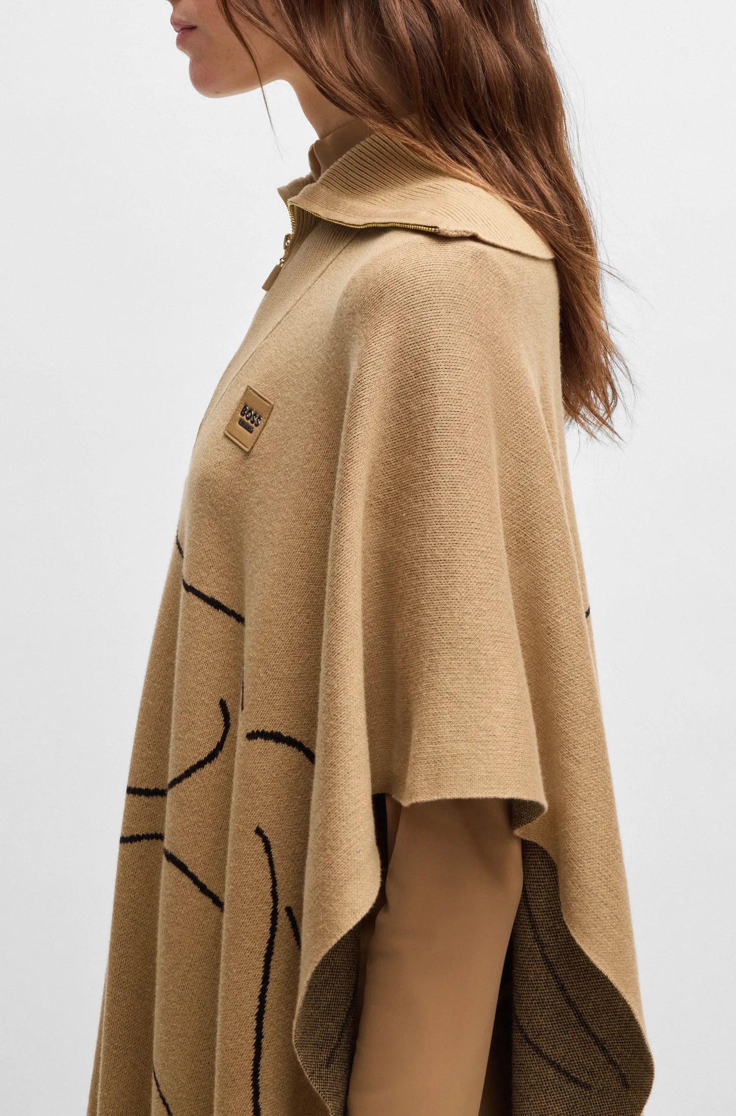 Alisha Knitwear Cape Horse