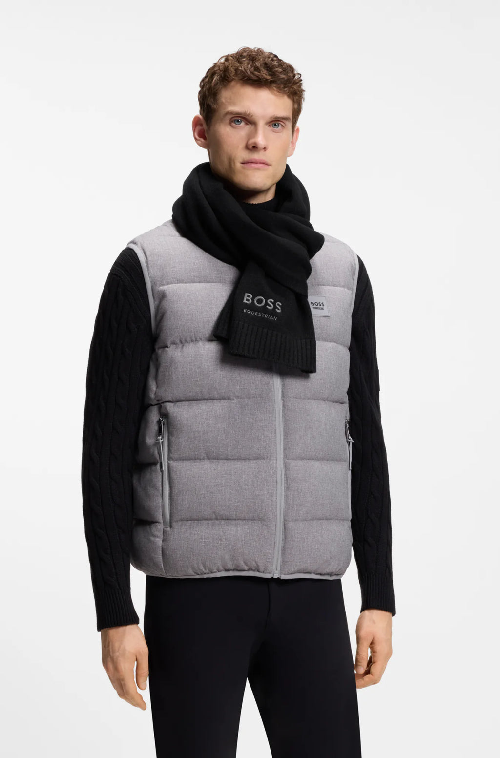 Black | Russel Scarf, front