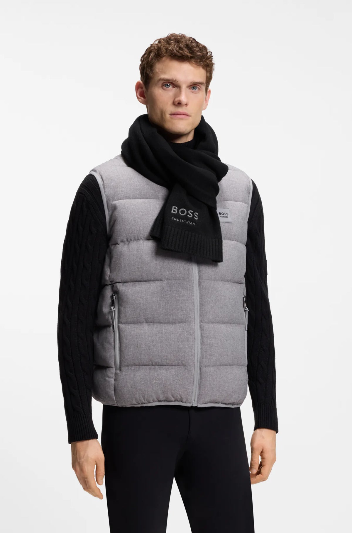 Black | Russel Scarf, front